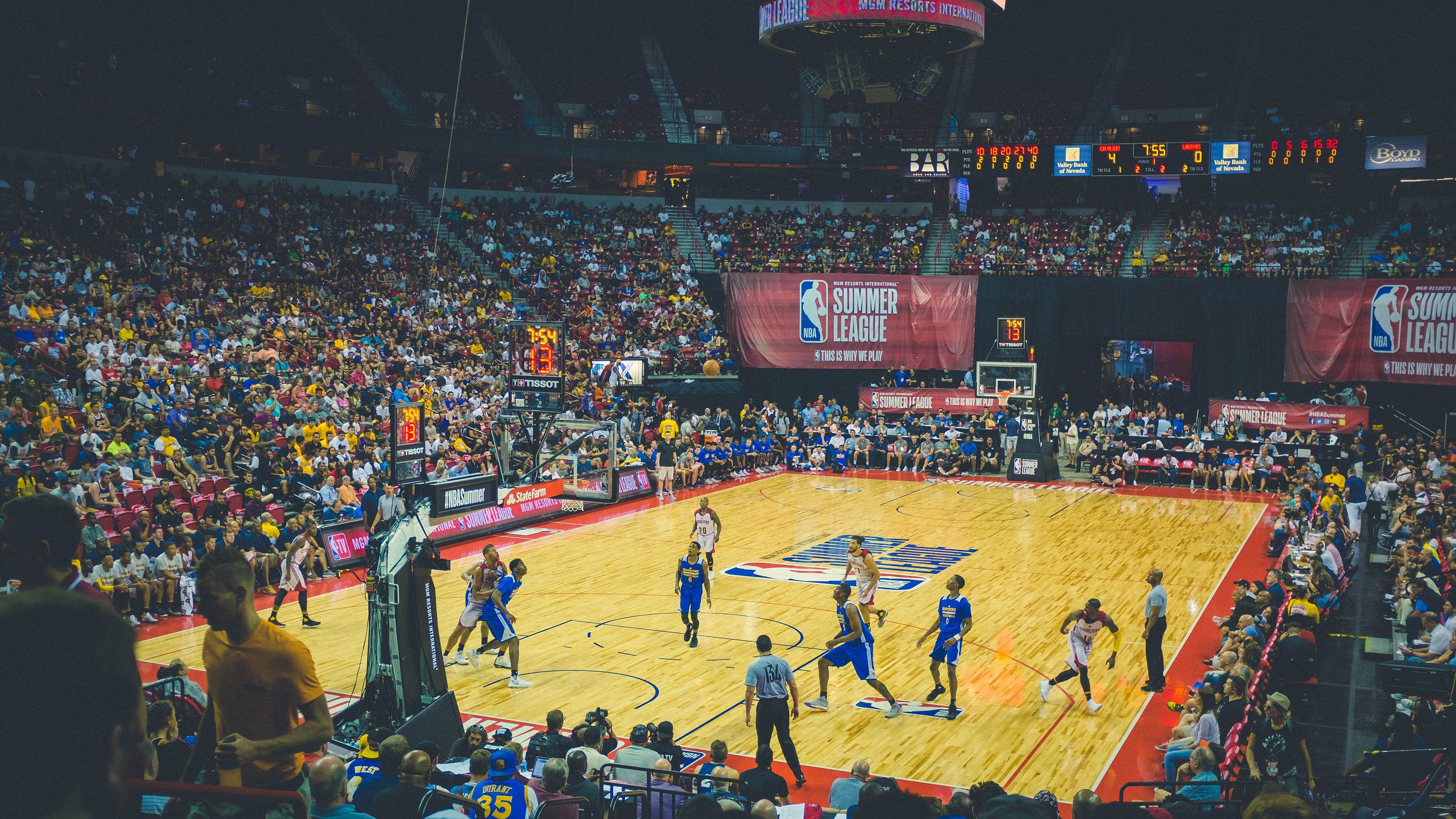 冰与火的对决,当欧冠淘汰赛的焦点战遇上掘金的火力压制