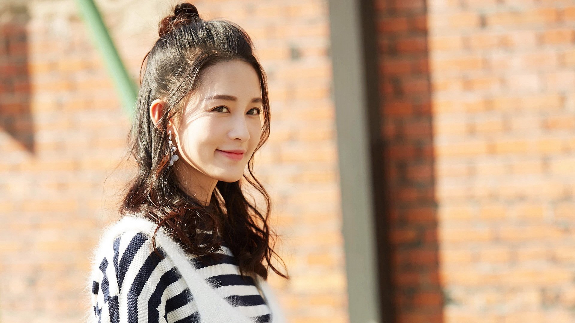 锋线风暴眼,伊萨克攻防枢纽定义世界排名争夺夜