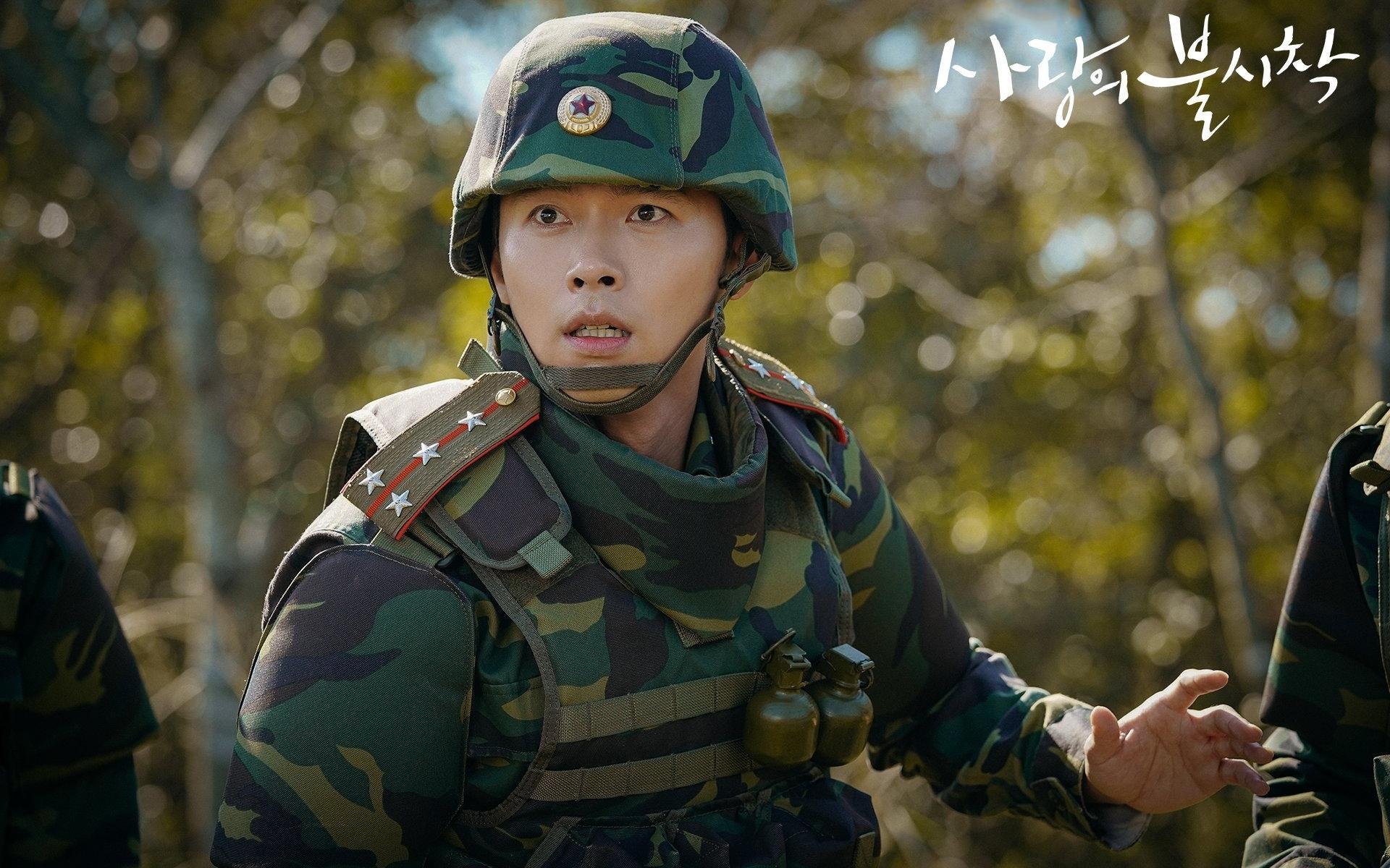 开云体育登录-绿茵的两种答案，当威尔士洪流冲垮巴拉圭，奥斯梅恩在重压下绽放